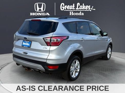 Used 2017 Ford Escape SE w/ Equipment Group 201A AWD/4WD image 6