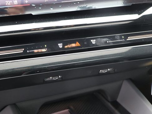 Certified 2025 BMW 530i 530i w/ Premium Package image 23