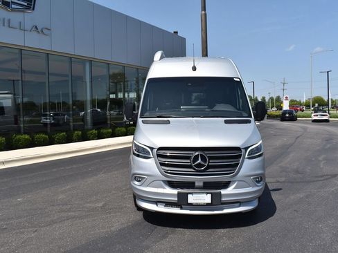 Used 2022 Mercedes-Benz Sprinter 3500 image 5