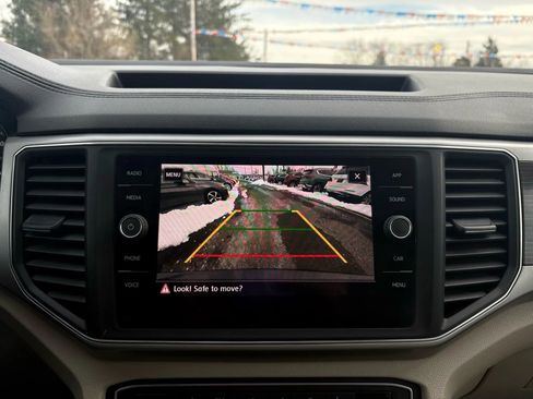 Used 2019 Volkswagen Atlas SE w/ Panoramic Sunroof Package image 41