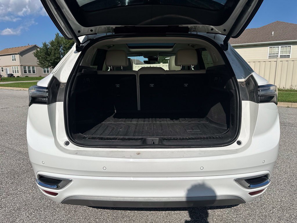 Used 2021 Buick Envision Avenir w/ Technology Package II AWD/4WD image 26
