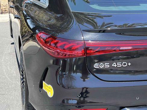 Used 2022 Mercedes-Benz EQS 450+ Sedan image 32