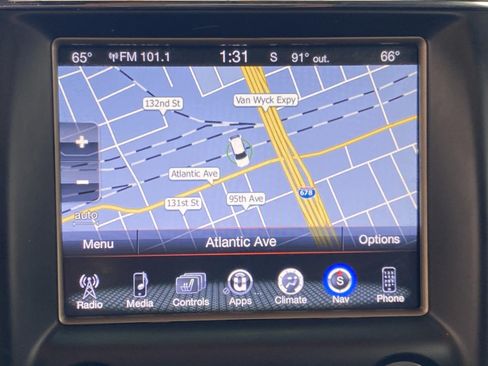 Used 2014 Jeep Grand Cherokee Limited AWD/4WD image 25