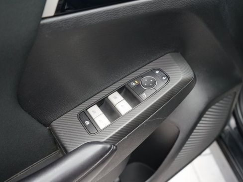 Used 2024 Mitsubishi Outlander ES image 22