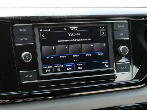 Certified 2023 Volkswagen Taos S AWD/4WD image 22