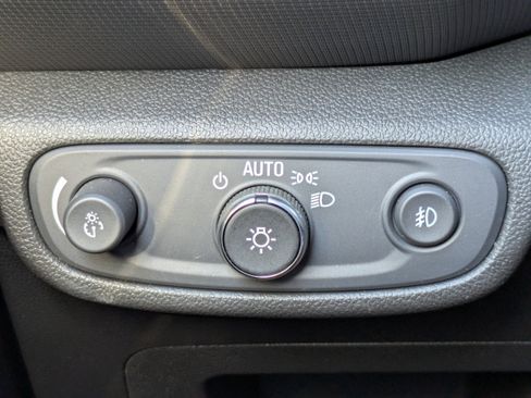 Used 2021 Chevrolet TrailBlazer RS w/ Convenience Package image 27