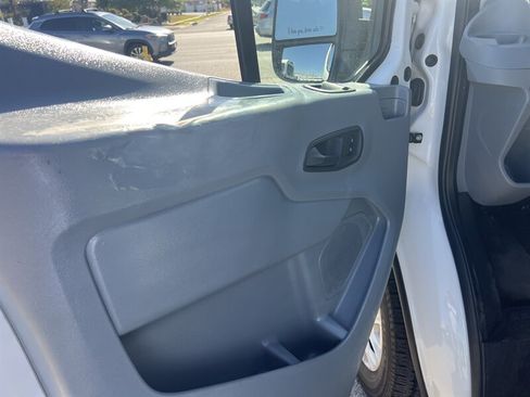 Used 2019 Ford Transit 150 130 Low Roof RWD image 8