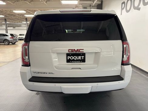 Used 2017 GMC Yukon XL SLT AWD/4WD image 5