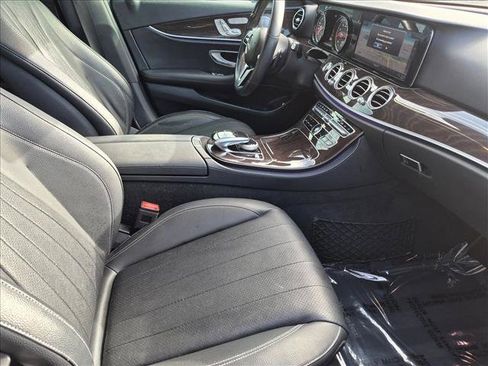 Used 2019 Mercedes-Benz E 300 image 20