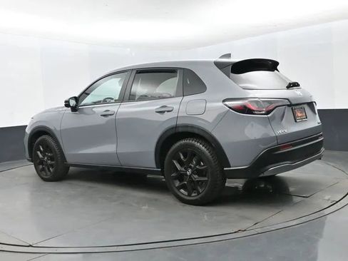 Used 2024 Honda HR-V Sport image 9