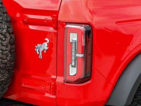 Used 2021 Ford Bronco 4-Door AWD/4WD image 9