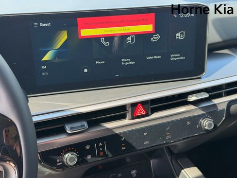 New 2026 Kia Sorento LX FWD image 15