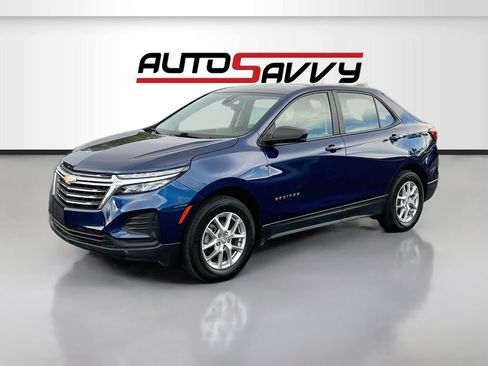 Used 2022 Chevrolet Equinox LS FWD image 3