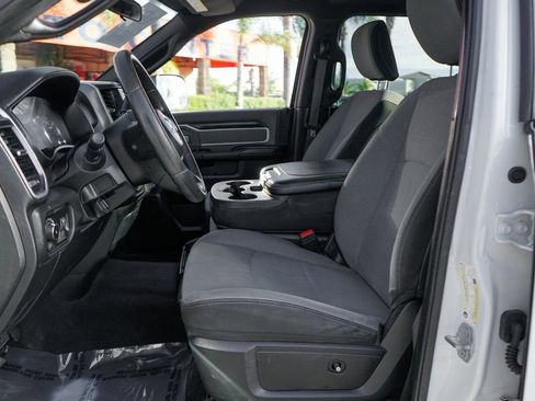 Used 2021 RAM 3500 Big Horn AWD/4WD image 17