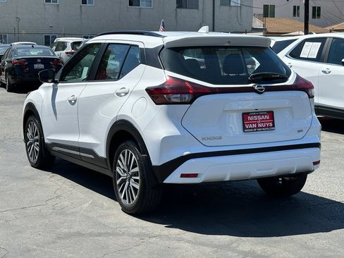 Used 2024 Nissan Kicks SR FWD image 4