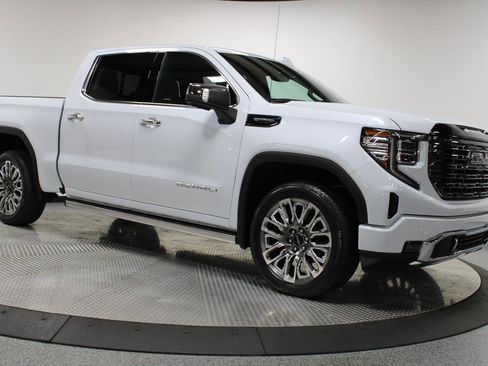 New 2026 GMC Sierra 1500 Denali Ultimate image 13