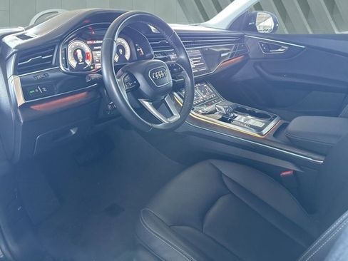 Used 2021 Audi Q8 Prestige w/ Prestige Package image 9