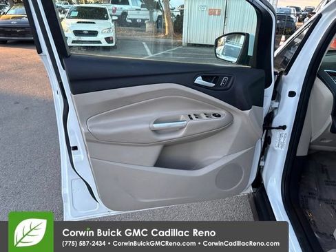 Used 2013 Ford C-MAX SE FWD image 14
