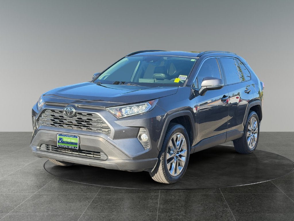 Used 2020 Toyota RAV4 XLE Premium AWD/4WD image 4