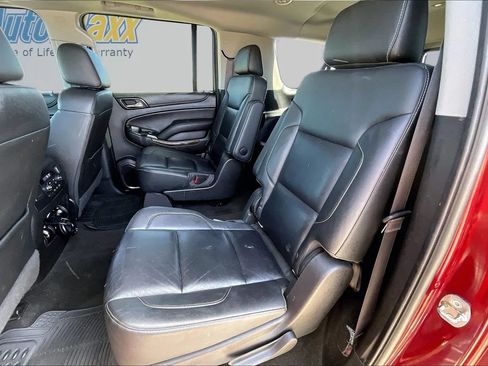 Used 2017 Chevrolet Suburban LT w/ LT Signature Package AWD/4WD image 26