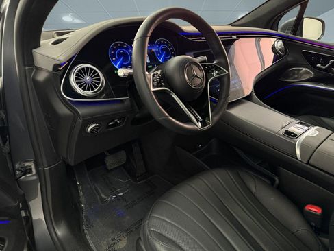 Certified 2023 Mercedes-Benz EQS 580 4MATIC SUV image 4