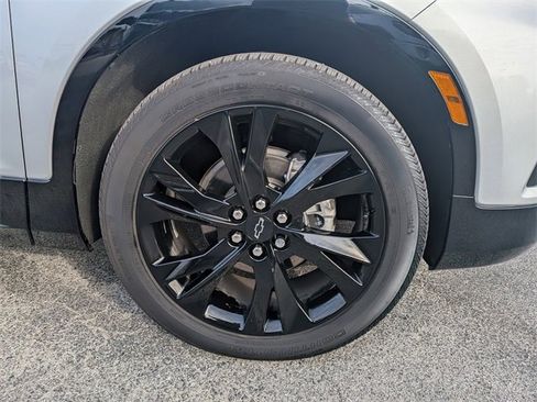 Used 2021 Chevrolet Blazer RS w/ Enhanced Convenience Package image 10