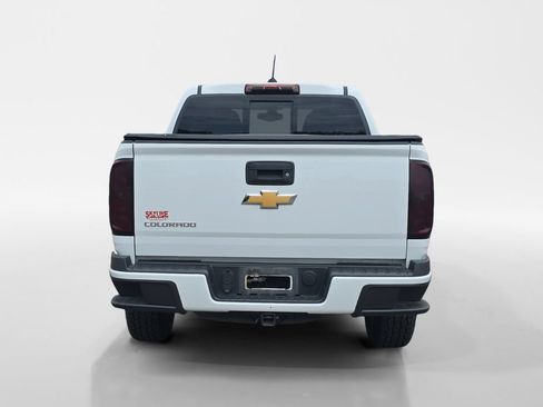 Used 2016 Chevrolet Colorado Z71 AWD/4WD image 4