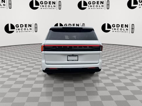 Certified 2026 Lincoln Navigator Reserve w/ Jet Appearance Package AWD/4WD image 7