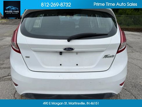 Used 2015 Ford Fiesta SE FWD image 4