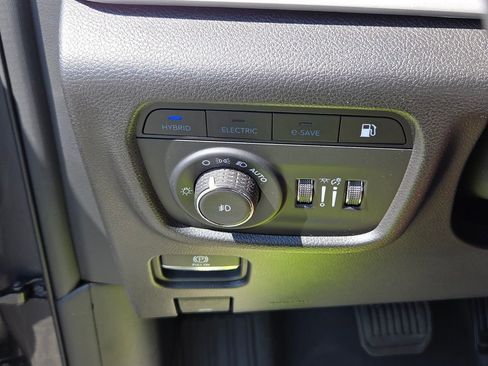 Used 2023 Jeep Grand Cherokee Trailhawk w/ Advanced Protech Group II AWD/4WD image 26