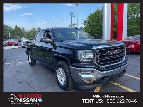 Used 2018 GMC Sierra 1500 SLE w/ SLE Value Package AWD/4WD image 8