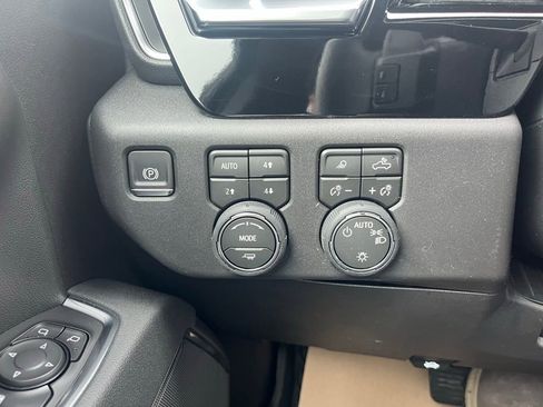 New 2026 Chevrolet Silverado 1500 LT image 15