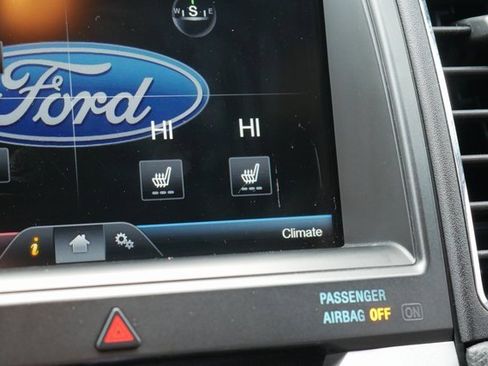 Used 2013 Ford Taurus Limited image 21