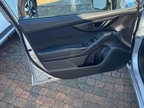 Used 2019 Subaru Impreza 2.0i image 11