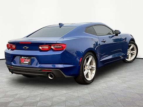 Used 2021 Chevrolet Camaro LT RWD image 6