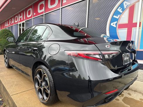 New 2025 Alfa Romeo Giulia Intensa w/ Driving Assist Package image 8