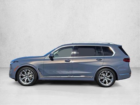 Certified 2025 BMW X7 xDrive40i w/ Executive Package image 9