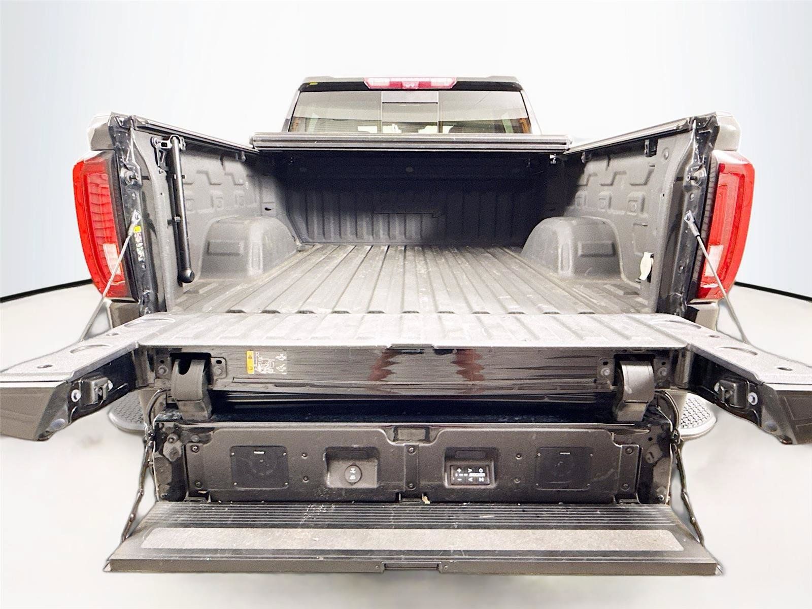 Used 2023 GMC Sierra 1500 AT4 w/ AT4 Premium Package AWD/4WD image 21