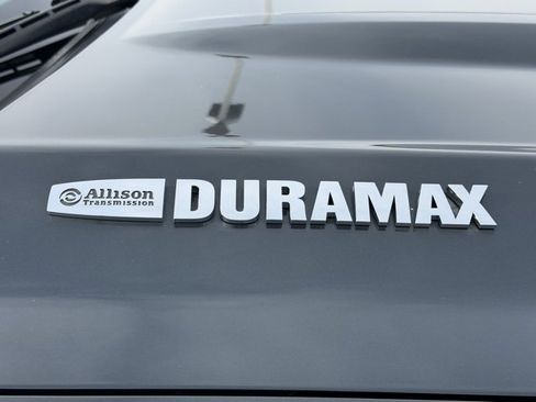 Used 2017 Chevrolet Silverado 3500 High Country w/ Duramax Plus Package image 18
