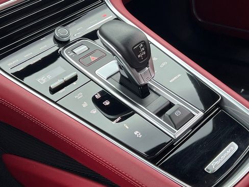 Used 2023 Porsche Panamera 4 Platinum Edition w/ Assistance Package image 32