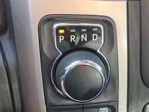 Used 2017 RAM 1500 Classic SLT image 24