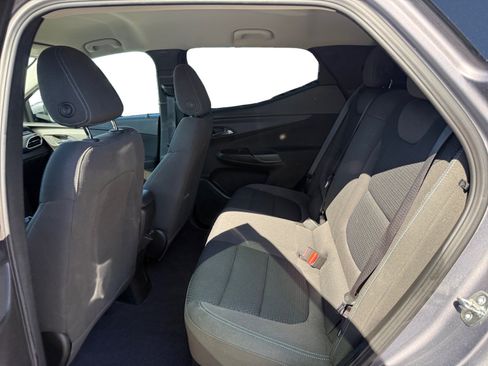 Used 2023 Chevrolet Bolt EUV LT w/ Comfort Package FWD image 16