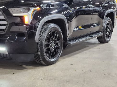 Used 2024 Toyota Sequoia Limited image 17