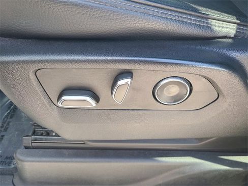 Used 2021 GMC Yukon Denali w/ LPO, Illumination Package image 27