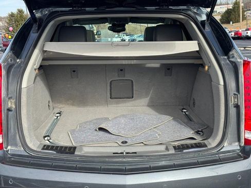 Used 2010 Cadillac SRX Luxury image 4