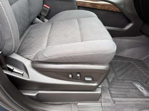 Used 2019 Chevrolet Suburban LS w/ Enhanced Driver Alert Package RWD image 14