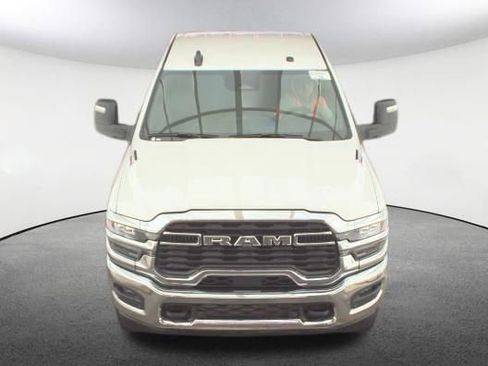 Used 2026 RAM 2500 Big Horn AWD/4WD image 2