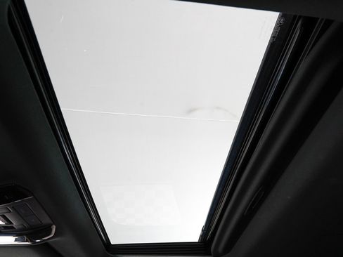 Used 2025 Lexus GX 550 w/ Accessory Package (2T) image 29