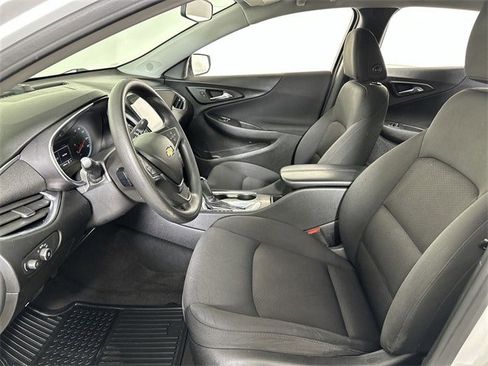 Used 2020 Chevrolet Malibu LT image 20