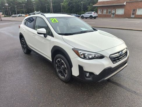 Certified 2021 Subaru Crosstrek 2.0i Premium w/ Popular Package #2 AWD/4WD image 5